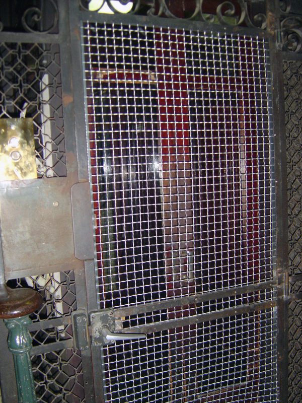 Barcelona Hostel Cage Lift