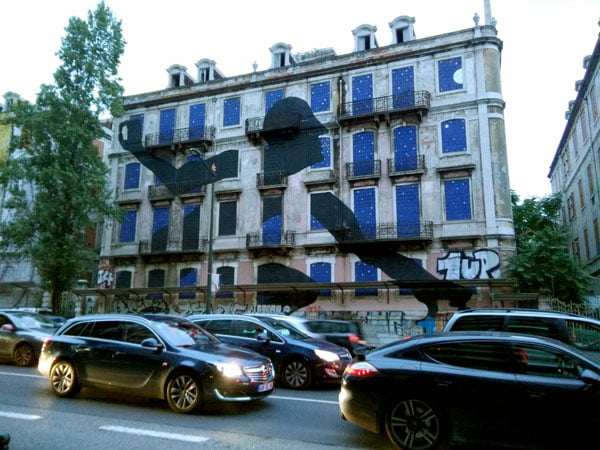 Portugal - Lisbon Street Art Crono Project Sam3 Thief