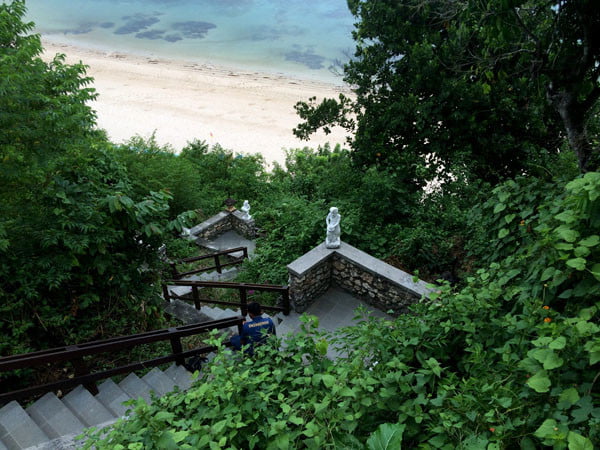 Bali Samabe Beach Stairs