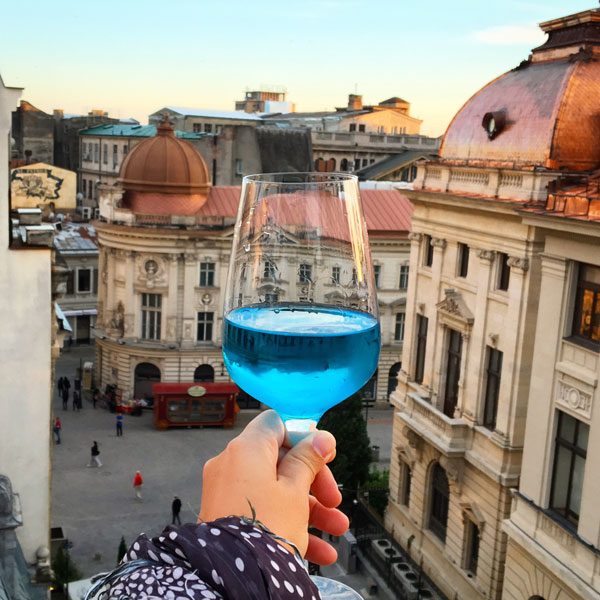 Bucharest Pura Vida Blue Wine