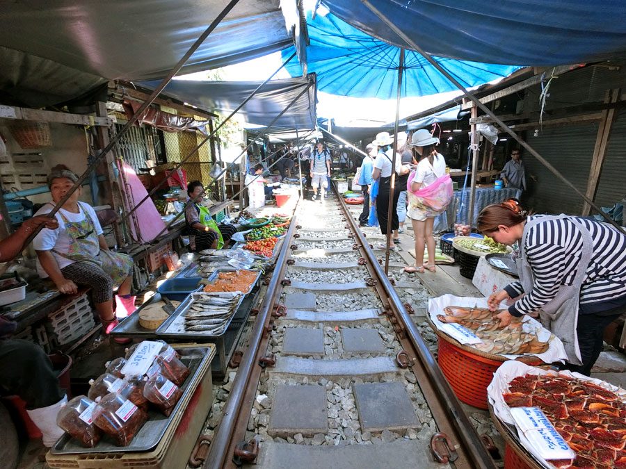 Amphawa Mae Klong Train Market Vendors
