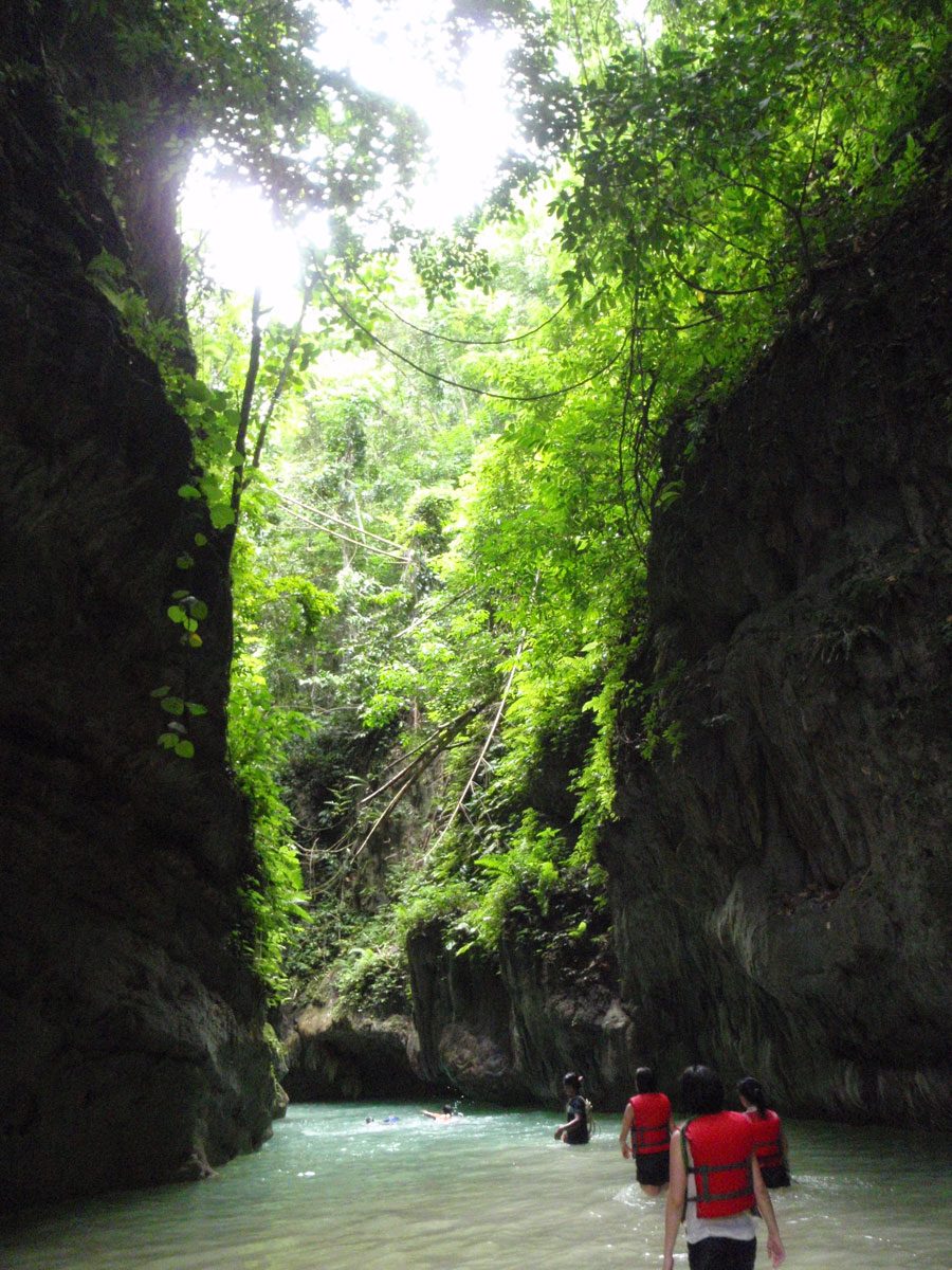 Cebu Moalboal Kawasan River Valley