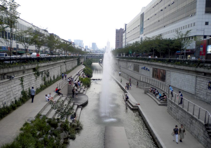 Seoul Cheonggyecheon Fountain