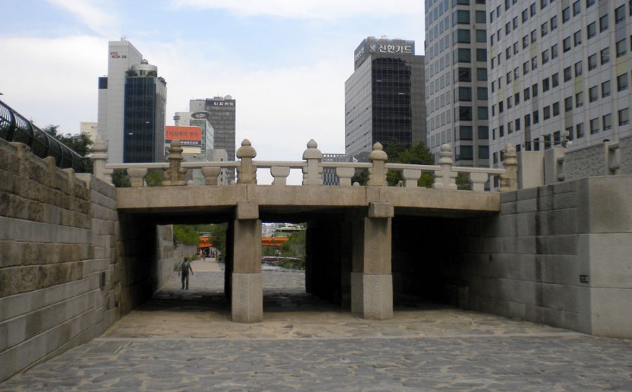 Seoul Cheonggyecheon Gwangtongyo Bridge