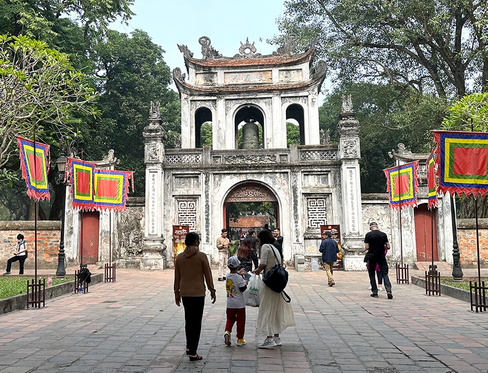 Hanoi Van Mieu Entrance