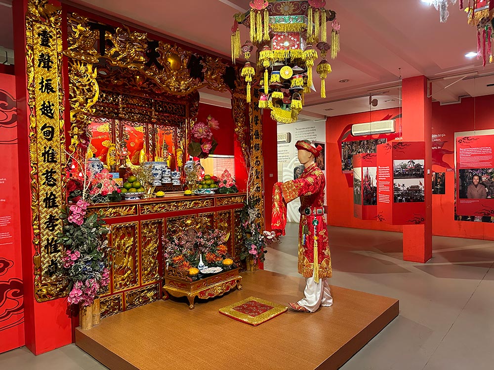 Hanoi Vietnamese Womens Museum Red Diorama