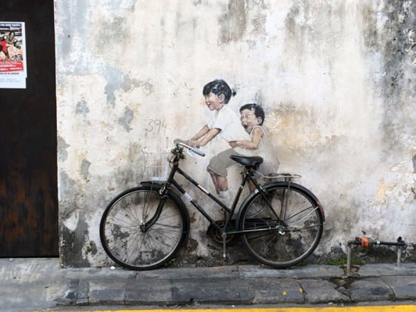 Penang Street Art - Kids on Bicycle by Ernest Zacharevic