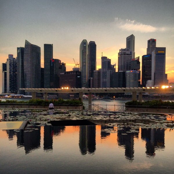 iLight Marina Bay - Singapore Skyline