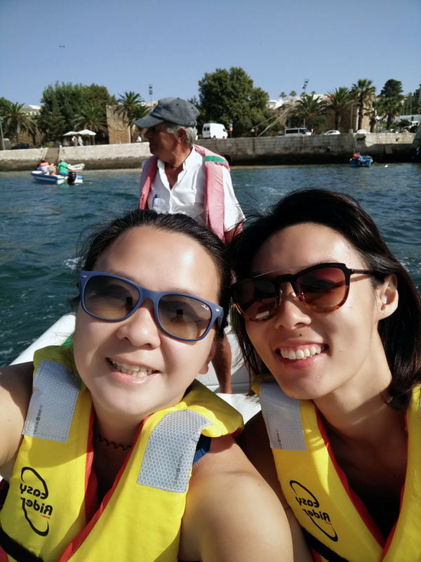 Portugal - Lagos Coastline Boatman Selfie