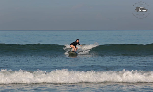 Bali Indasurf Surfing