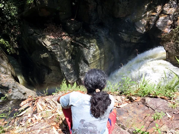  Guide supérieur de la cascade Flores Cunca Wulang 