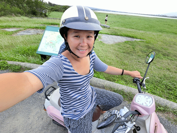 Taiwan Kenting Scooter Selfie