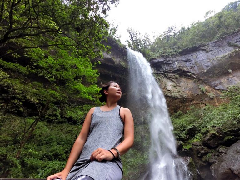 New Taipei Sandiaoling Motian Waterfall Selfie