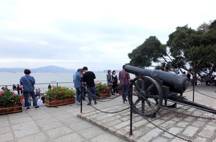 Xiamen Hulishan Fortress Cannon Sea
