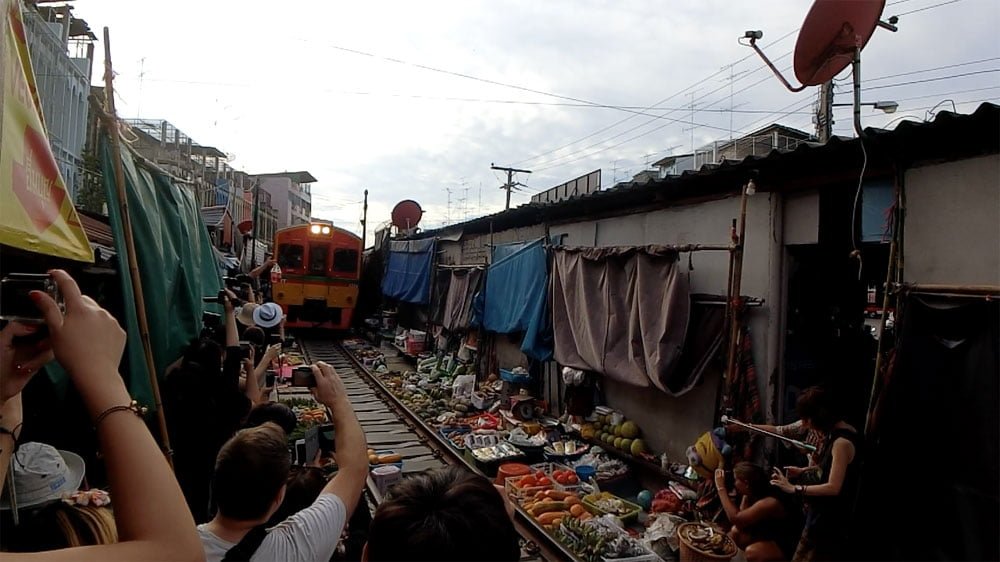 Amphawa Mae Klong Train Market Approach