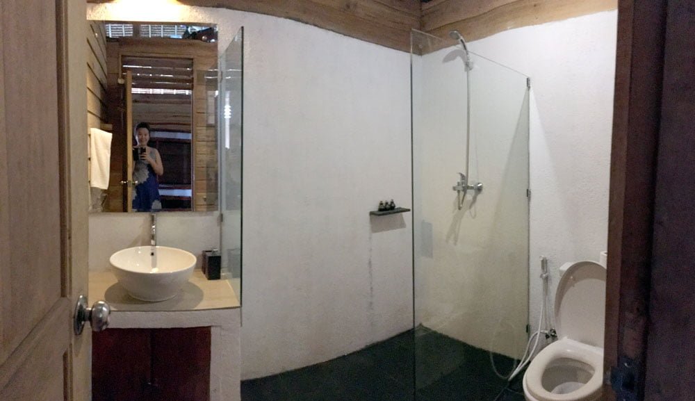Telunas Beach Resort Room Bathroom