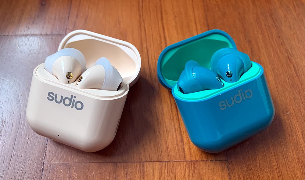 Sudio Nio Aurora Sand Case Open