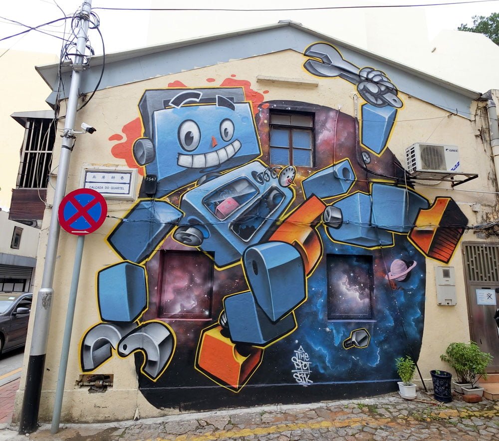 Macao Street Art Taipa Sik Robot
