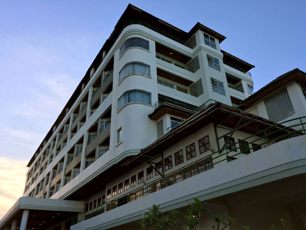Khanom Golden Beach Hotel Exterior