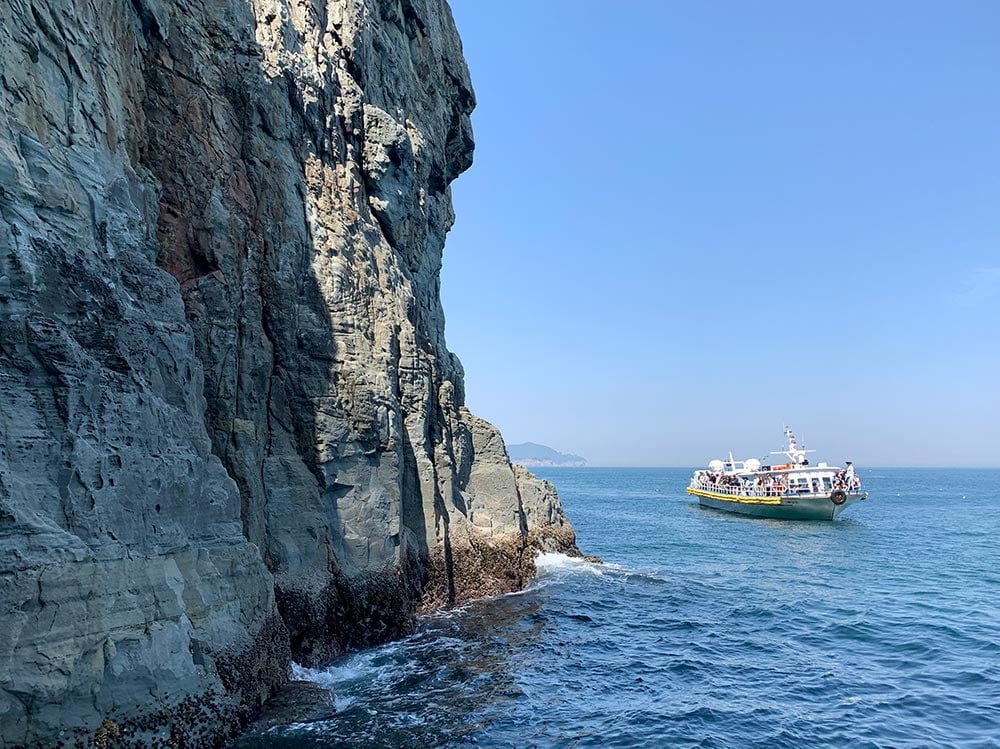 Geoje Haegeumgang Cliff Boat