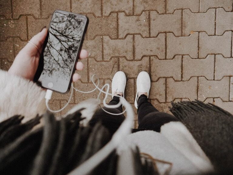 Photo by Melanie Pongratz via Unsplash