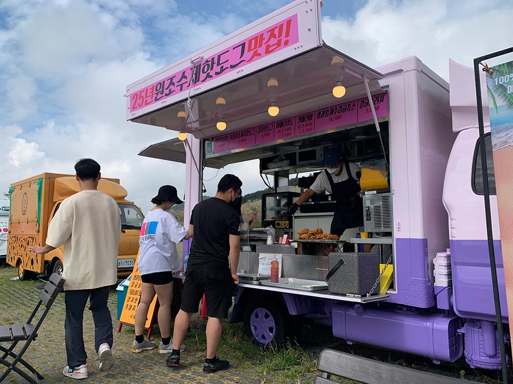 Jeju Aewol Saebyeol Oreum Food Truck