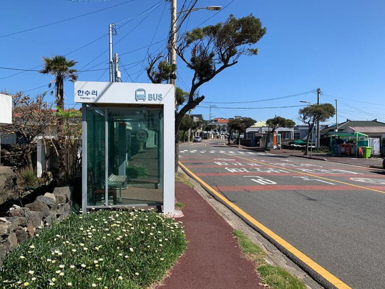 Jeju Hallim Hansuri Bus Stop