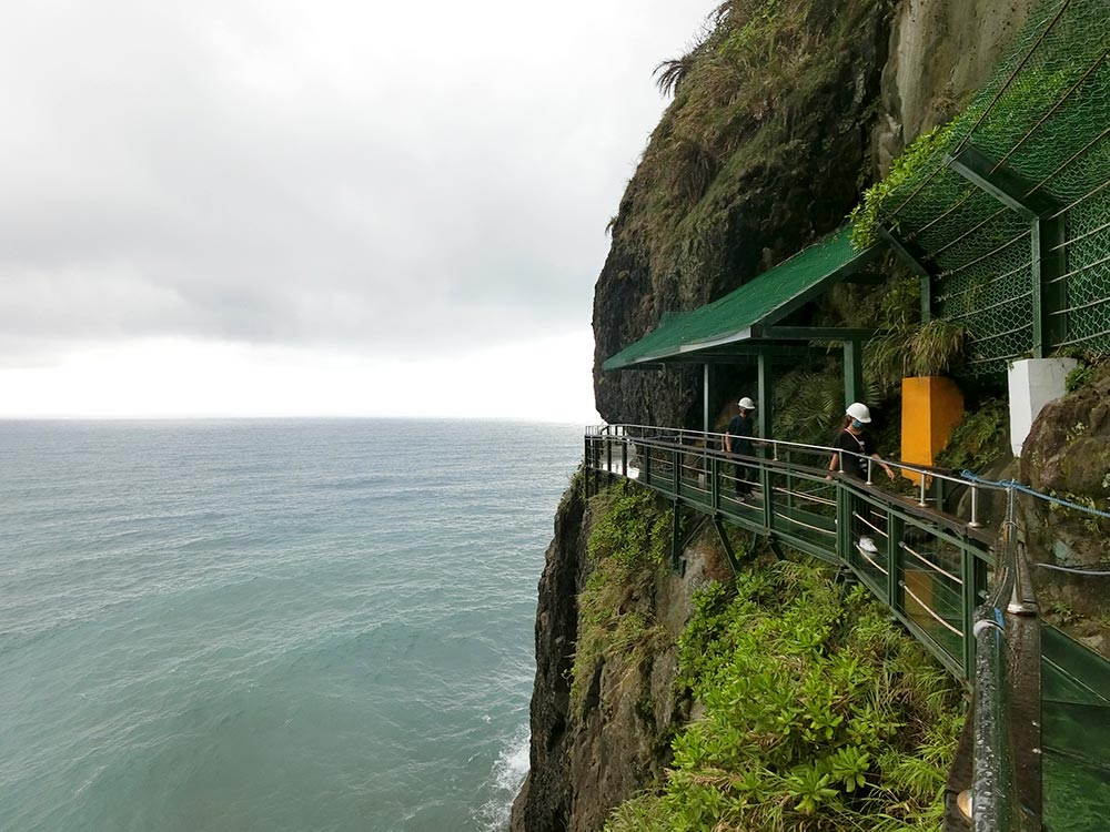 Hualien Coast Qinbuzhizi Cliff Path