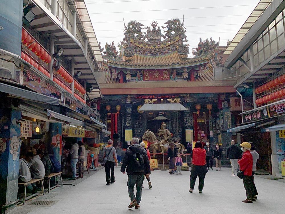 Keelung Miaokou Night Market Dianji Temple Stalls