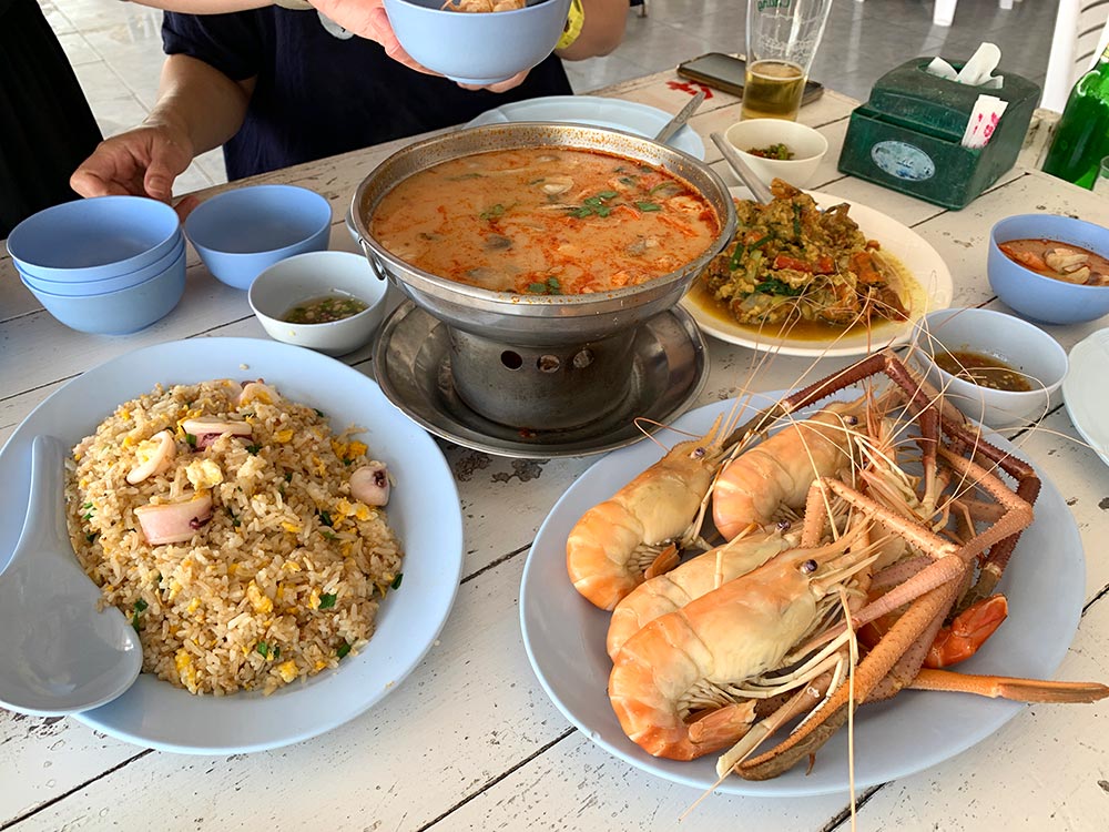 Cha Am Khrua Khiang Kluen Seafood