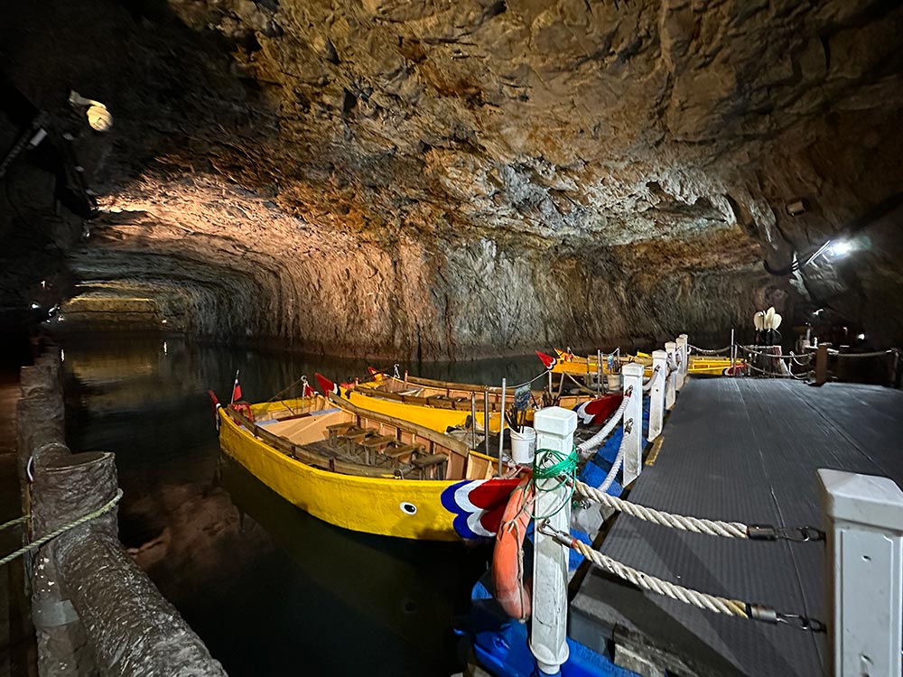 Matsu Nangan Beihai Tunnel Boats