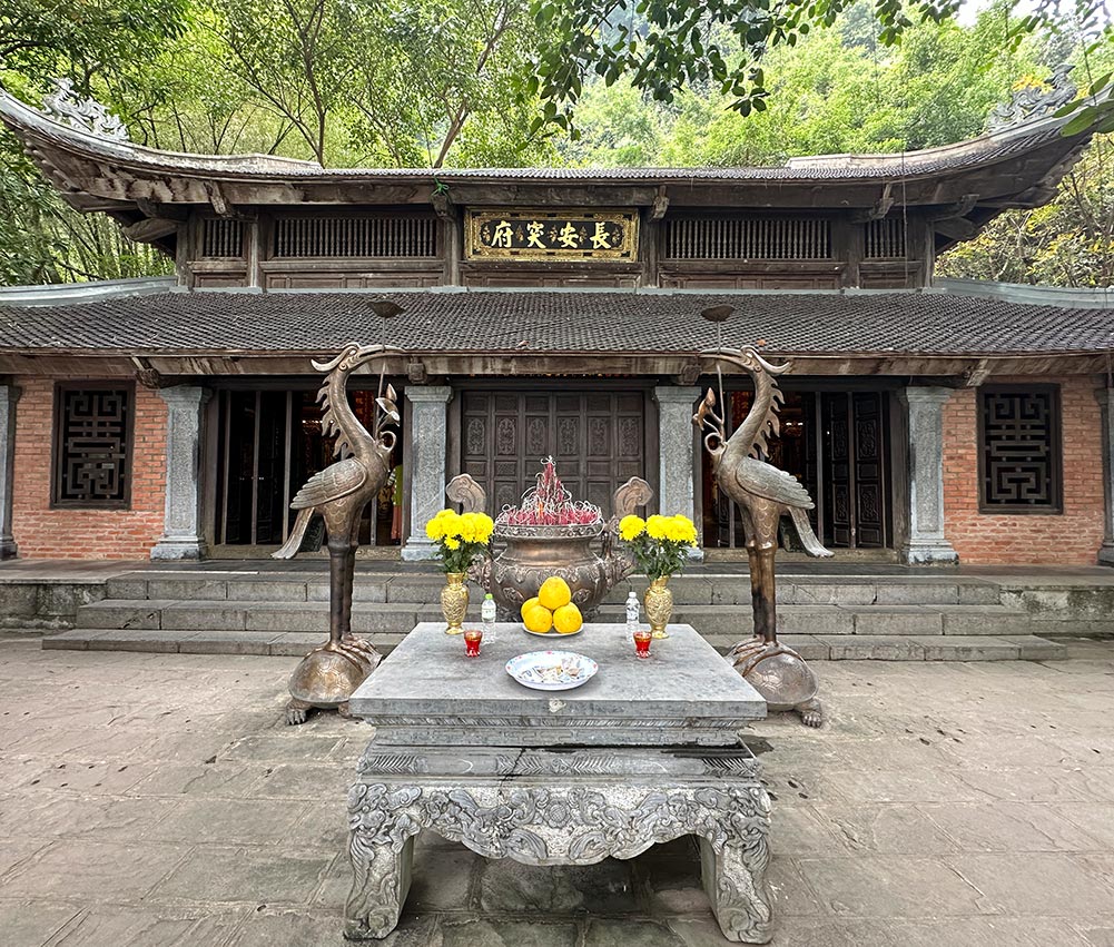 Ninh Binh Trang An Trinh Temple Front