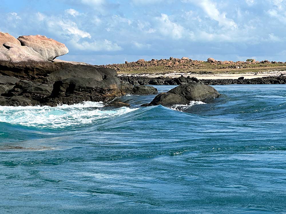 Broome Cygnet Bay Giant Tides Waves