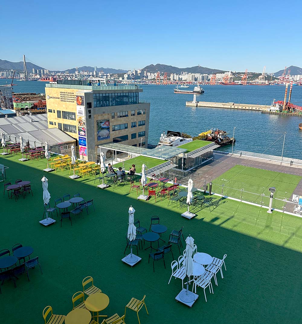 Busan P-Ark Cafe Rooftop View Tables