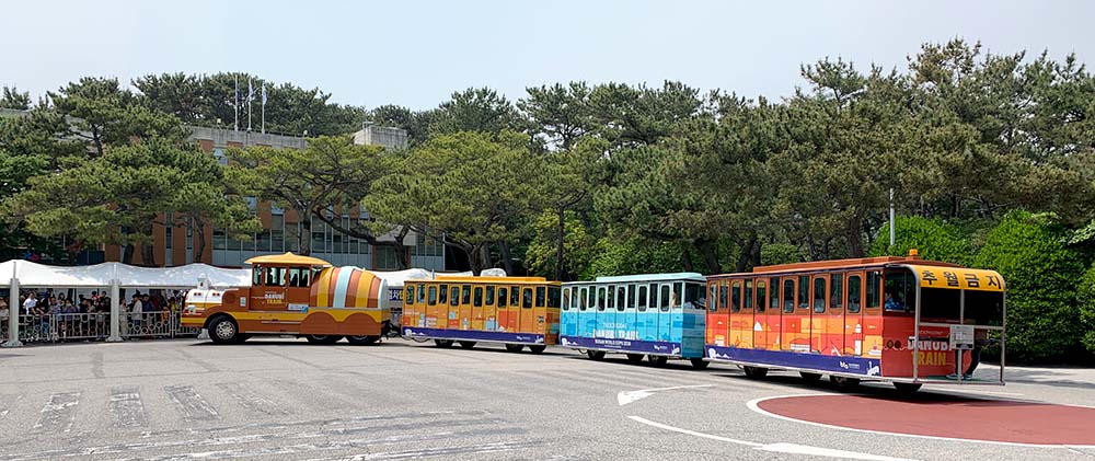 Busan Taejongdae Danubi Train