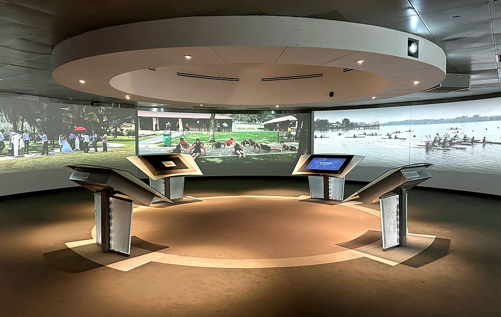 Singapore City Gallery Exhibit 24 Hours