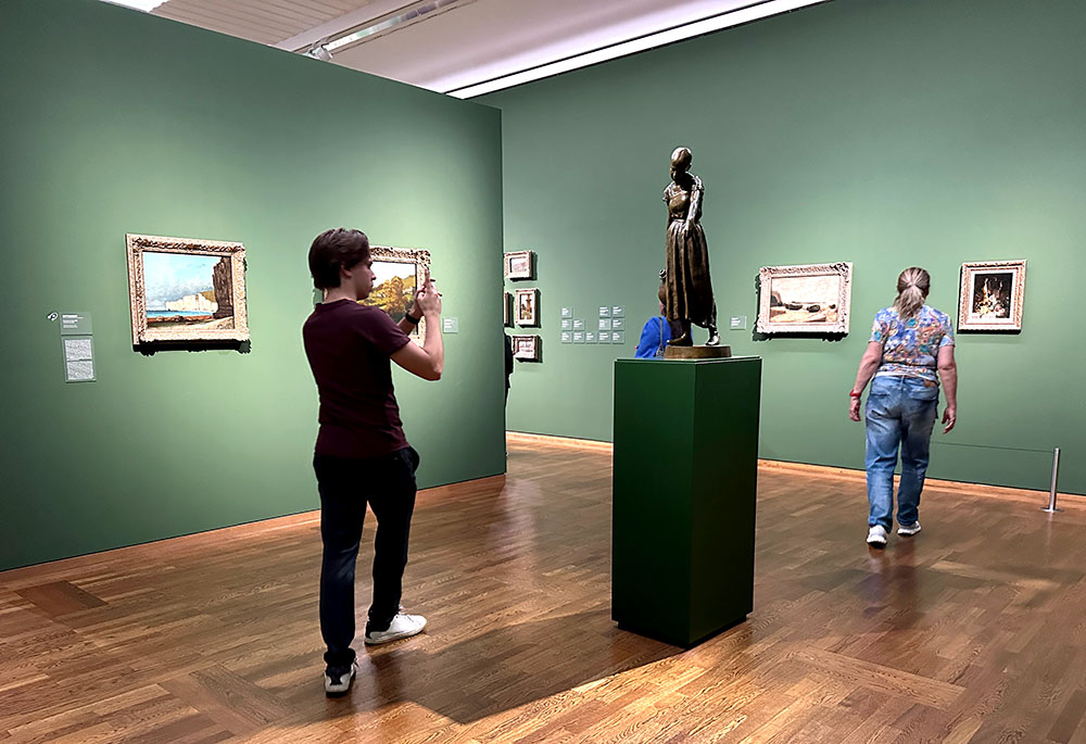 Vienna Leopold Museum Gallery Green