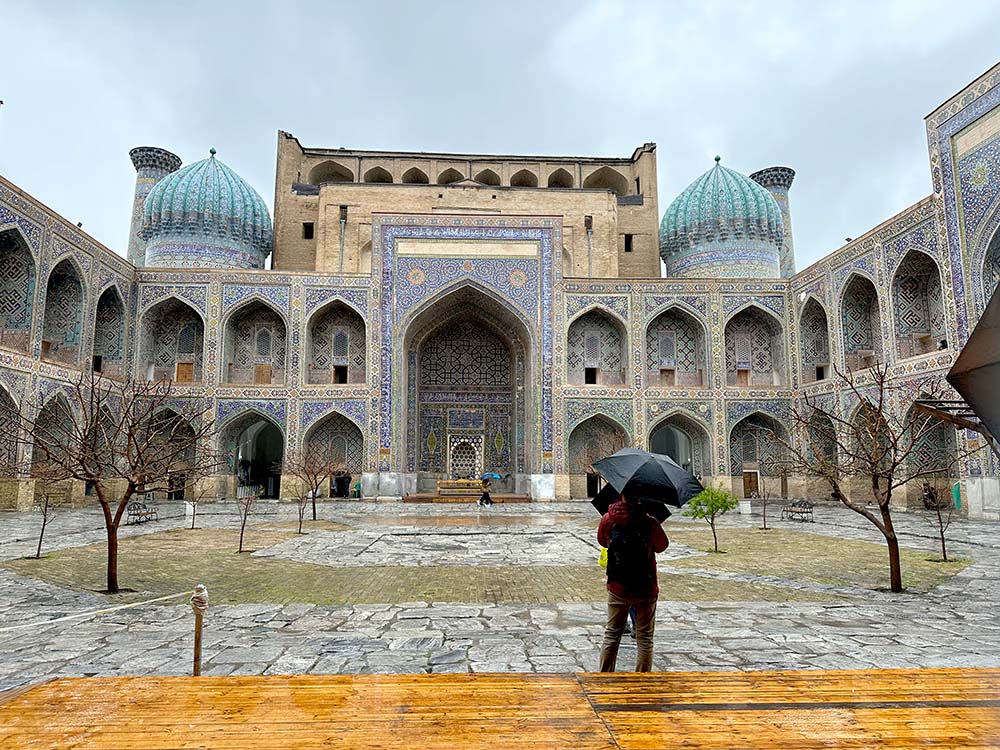 Uzbekistan Samarkand Sherdoh Madrasah Courtyard