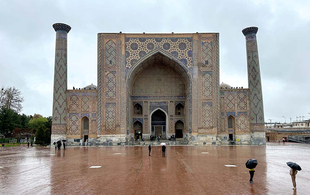 Uzbekistan Samarkand Ulugh Beg Madrasah Exterior