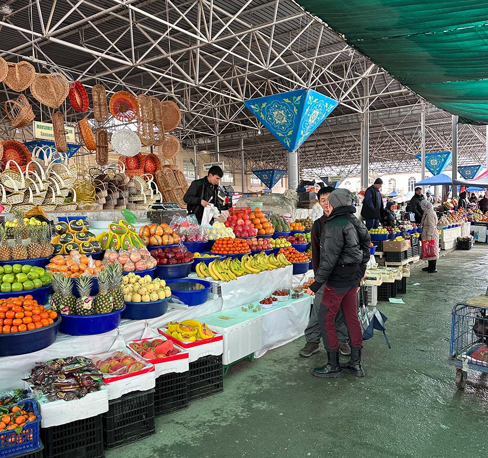 Uzbekistan Samarkand Siyob Bazaar Fruit Stall
