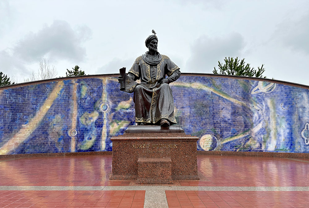 Uzbekistan Samarkand Ulugh Beg Observatory Statue