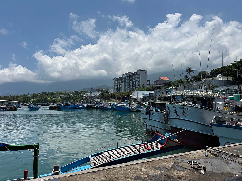 Taitung Chenggong Fish Market Harbour